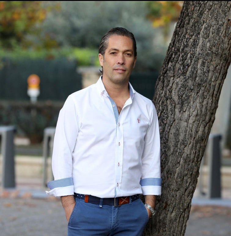 Camisa blanca Oxford con vichy