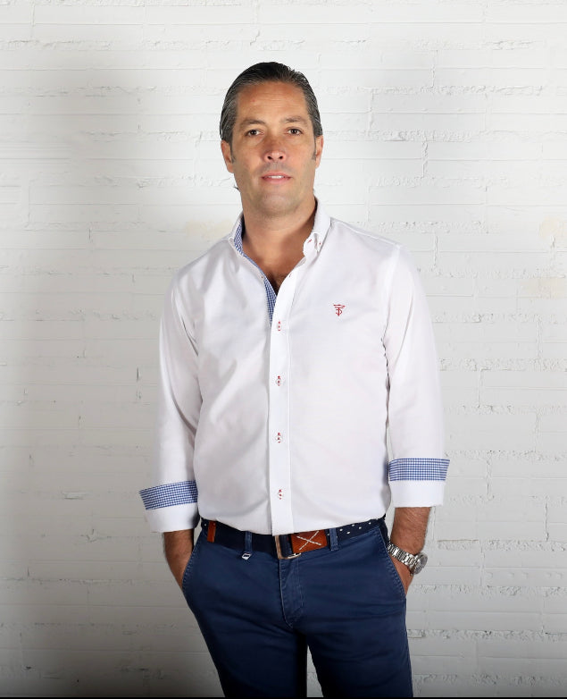 Camisa blanca Oxford con vichy