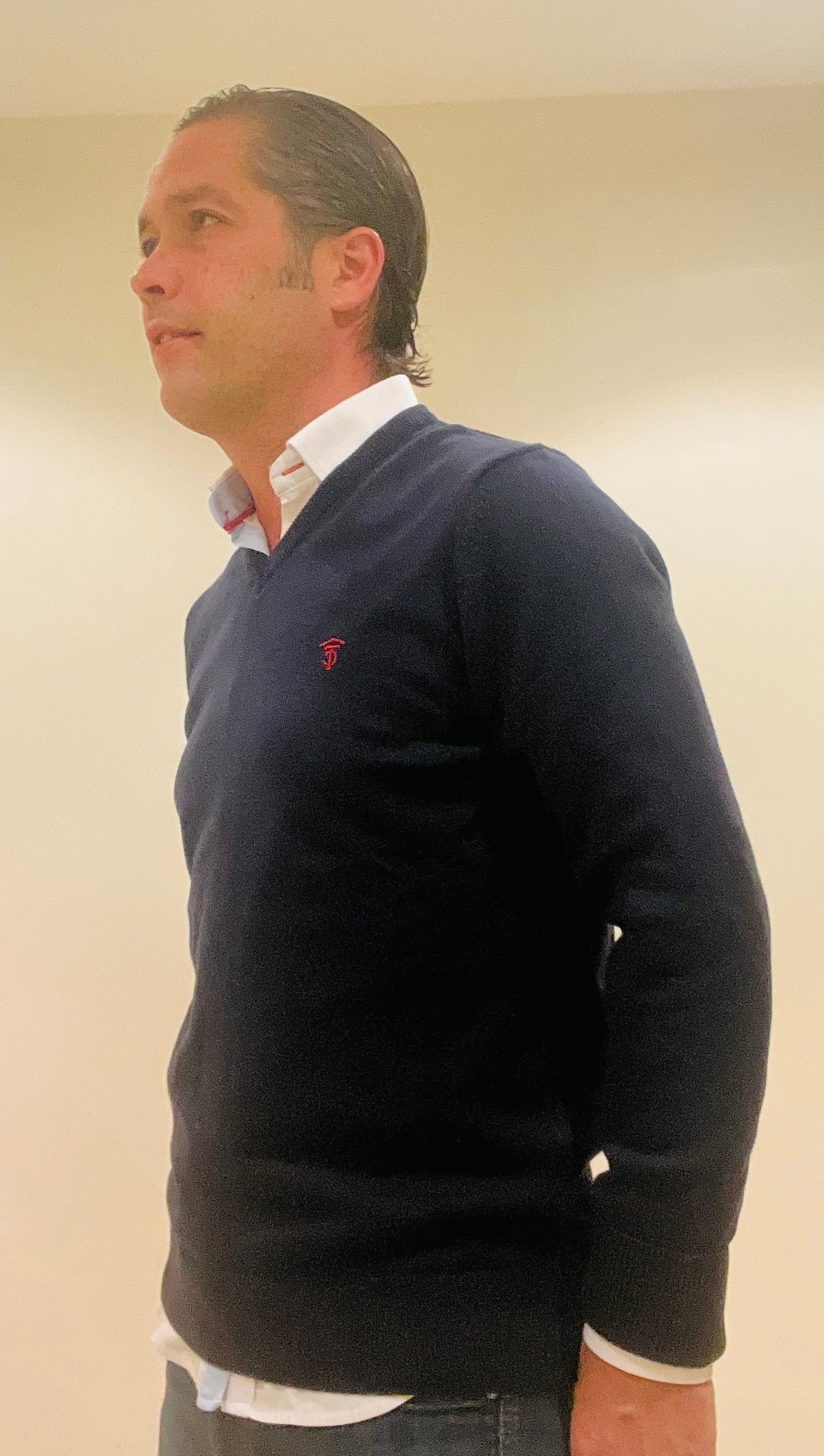 Jersey marino logo rojo